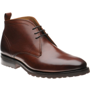 Barker Melksham rubber-soled Chukka boots in Walnut Calf 