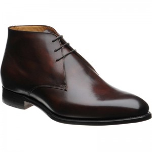 Carlos Santos 7991 Chukka boots in Guimaraes 