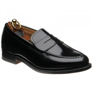 Herring Riverford loafers in Black Polished 