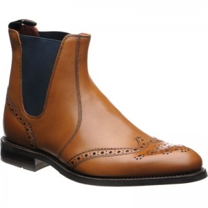 Loake Hoskins rubber-soled brogue boots in Tan Calf 