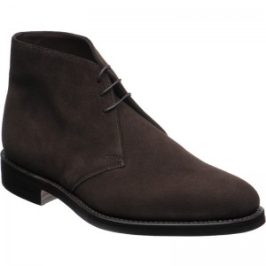 Loake Pimlico rubber-soled Chukka boots in Dark Brown Suede 