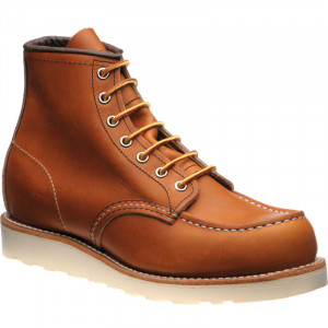 Red Wing 6-Inch Classic Moc rubber-soled boots in Oro Legacy Leather 