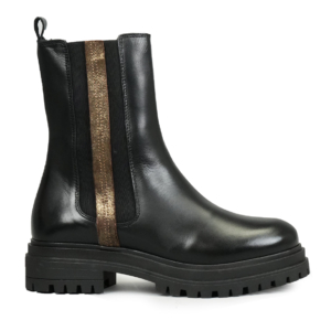 Yaline Black