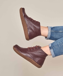 Women's Red Cushioned Lace-Up Leather Chukka Boots Pineda Morello Cherry | 