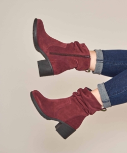 Women's Red Heeled Suede Ankle Boots Taylor 3 Zinfandel Red Suede | 