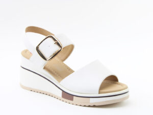 Olina Sandals